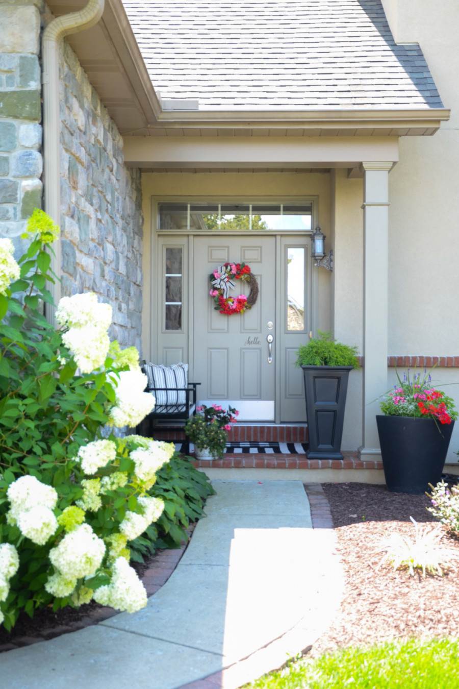 THE TANGLEWOOD HOUSE TOUR