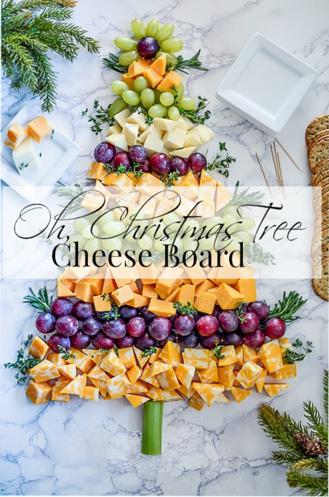 O CHRISTMAS TREE CHEESE AND FRUIT BOARD
