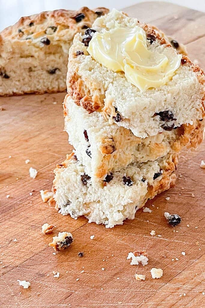 Irish soda bread slices