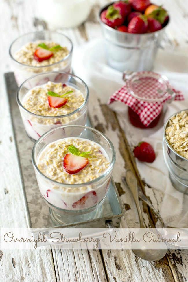 OVERNIGHT STRAWBERRY VANILLA OATMEAL- This is not only an easy peasy breakfast but one that is delicious and good for you too!
