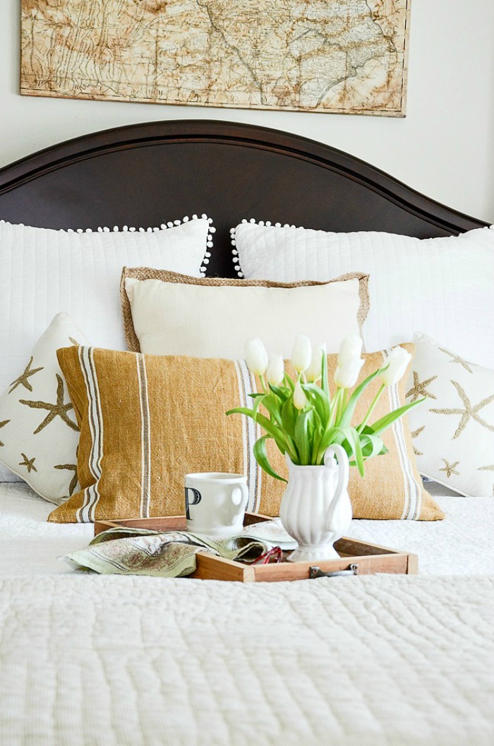PRETTY SUMMER BEDROOM IDEAS