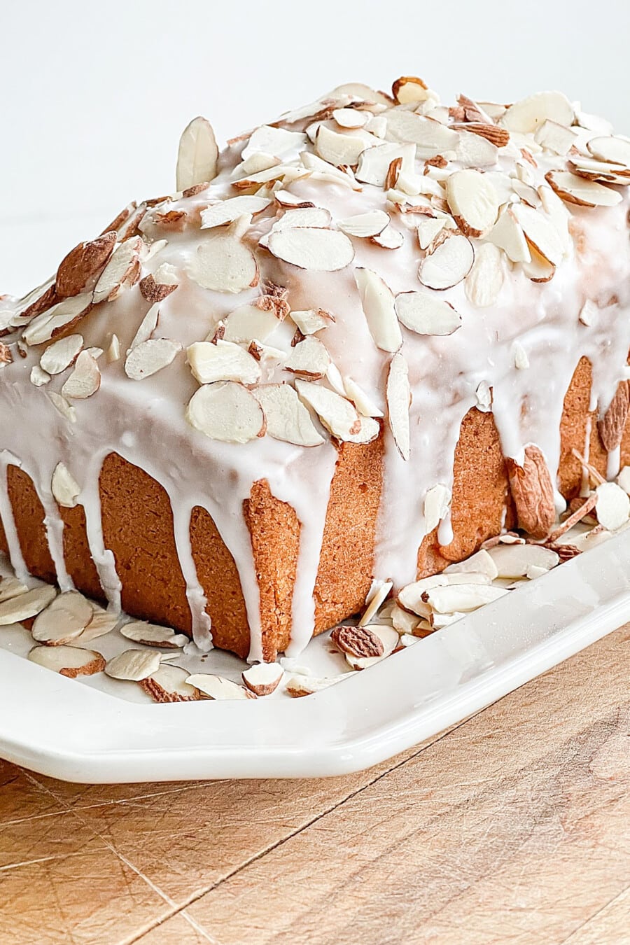 Almond Bread With Vanilla Glaze
