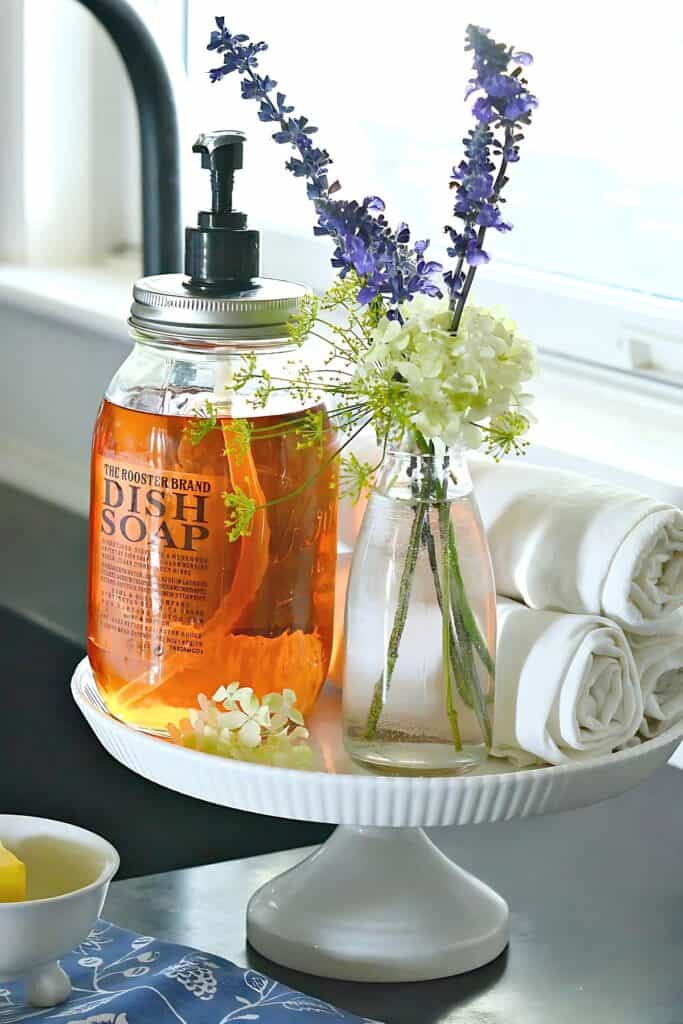 DECORATING WITH RISERS- CAKE PEDESTAL OILS AND SALT ON IT