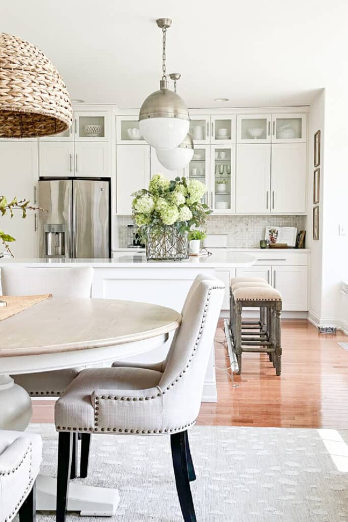 dining room and kitchen- decorating mistakes