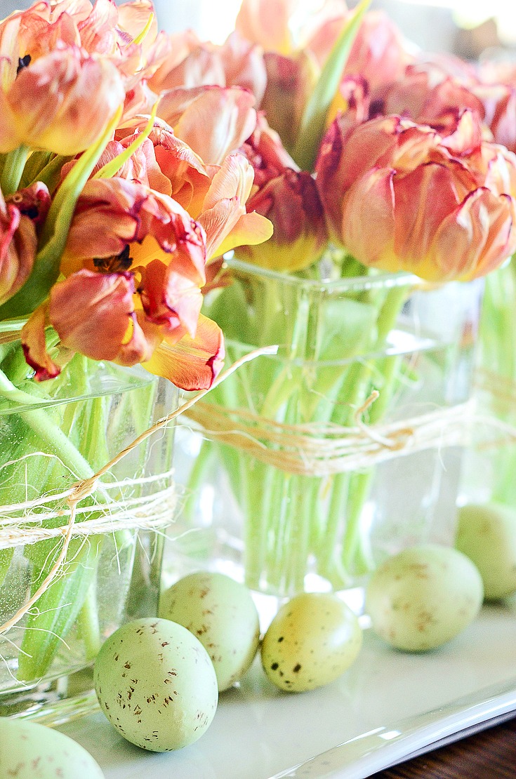 tulips in square glass containers are easy last minute Easter ideas