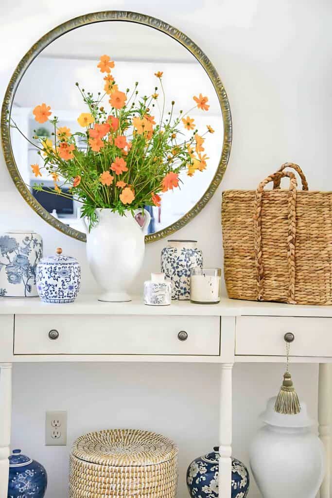 foyer-chinoiserie on a foyer table