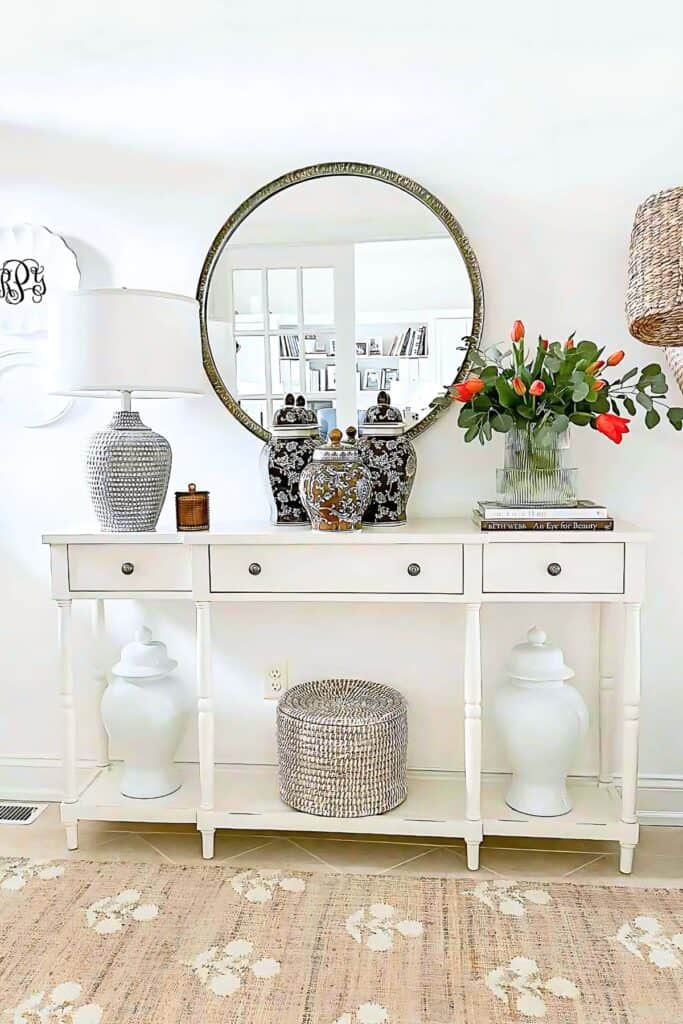 foyer-foyer table