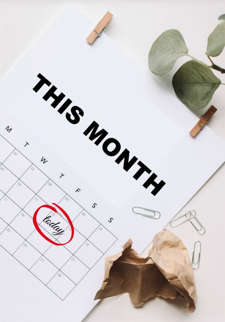 calendar with date circled to start the 15 minute declutter plan