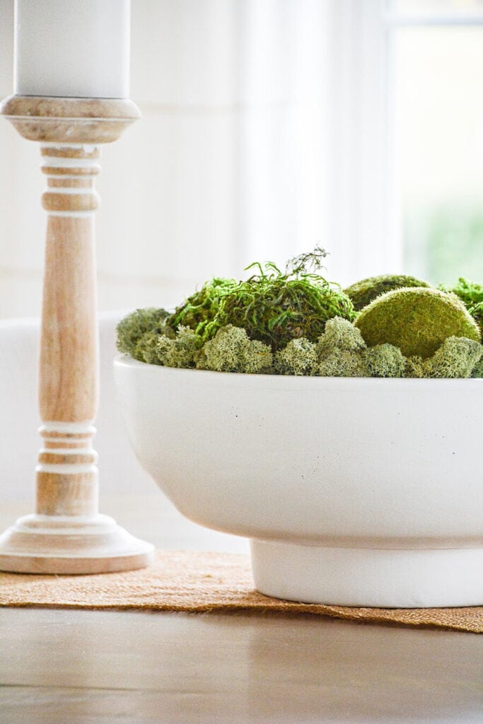 table centerpiece ideas- BOWL OF MOSS